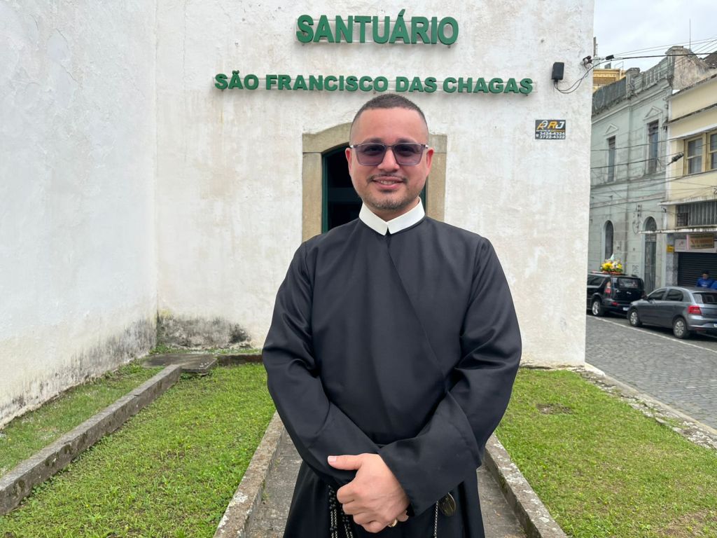 “Quando a gente entende que todos os animais são criação e obra de Deus, a gente toma consciência de que temos o dever de cuidar de cada ser vivo, de cada coisa que Deus criou para todos nós”, destacou o padre Luiz Damasceno (Foto: Folha do Litoral News)
