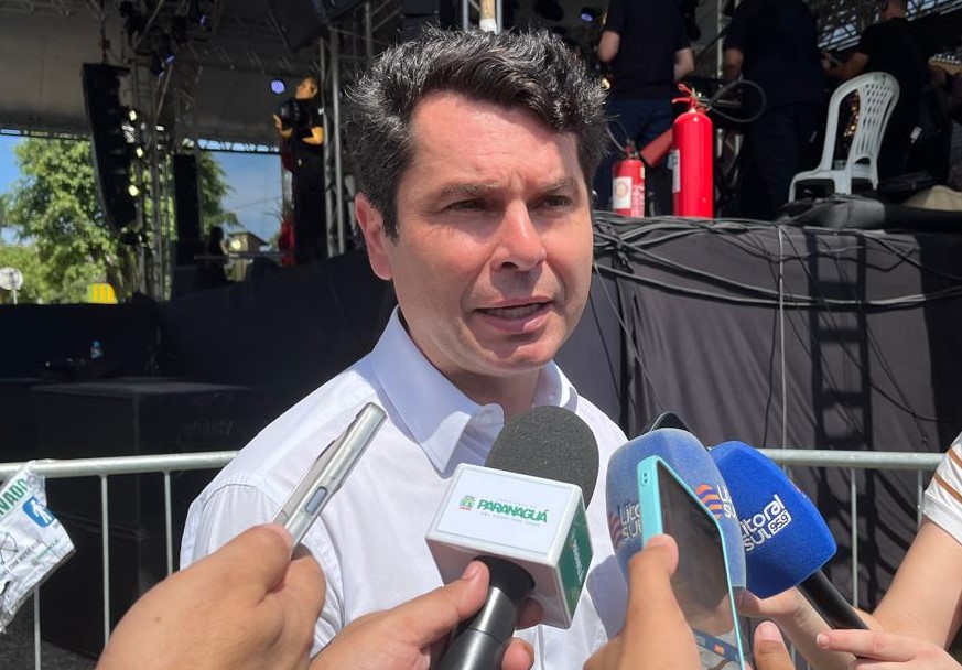 Missa Solene Campal em honra à Nossa Senhora do Rocio foi celebrada com milhares de devotos em Paranaguá 5 O presidente da Assembleia Legislativa do Paraná (Alep), deputado Alexandre Curi, destacou a grandiosidade da celebração (Foto: Folha do Litoral News)