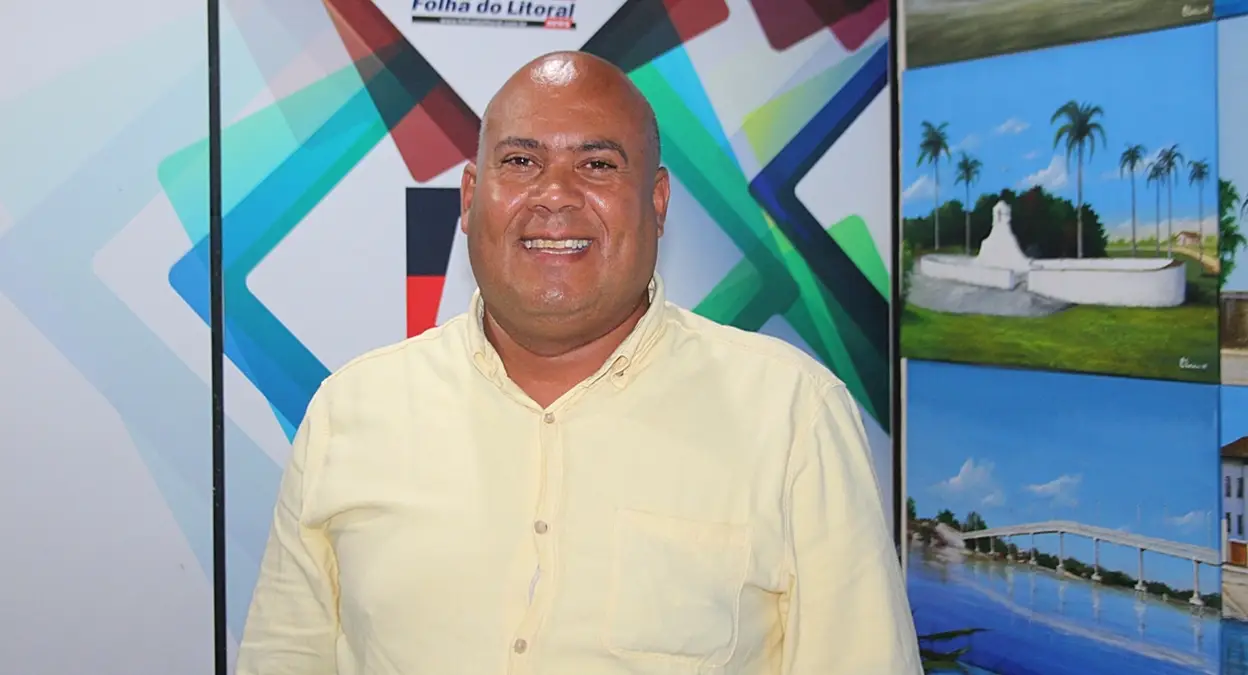 Advogado explica reflexão histórica e importância do Dia da Consciência Negra 1 “Se queremos uma sociedade mais justa, mais humana, a questão racial deve ser o primeiro tópico a nós refletirmos, para daí sim termos a sociedade brasileira que todos nós merecemos”, afirma o advogado Ivan Luiz Camargo dos Santos (Foto: Folha do Litoral News)