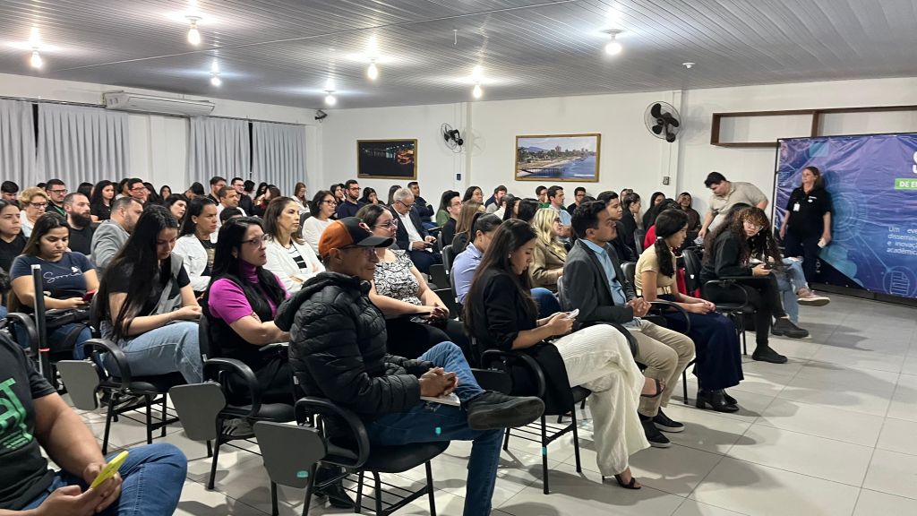 Folha do Litoral News é destaque em duas categorias no 10.º Prêmio Top of Mind da Unespar Paranaguá 7 eb8ddf00 80ad 4585 aa19 727be192c269