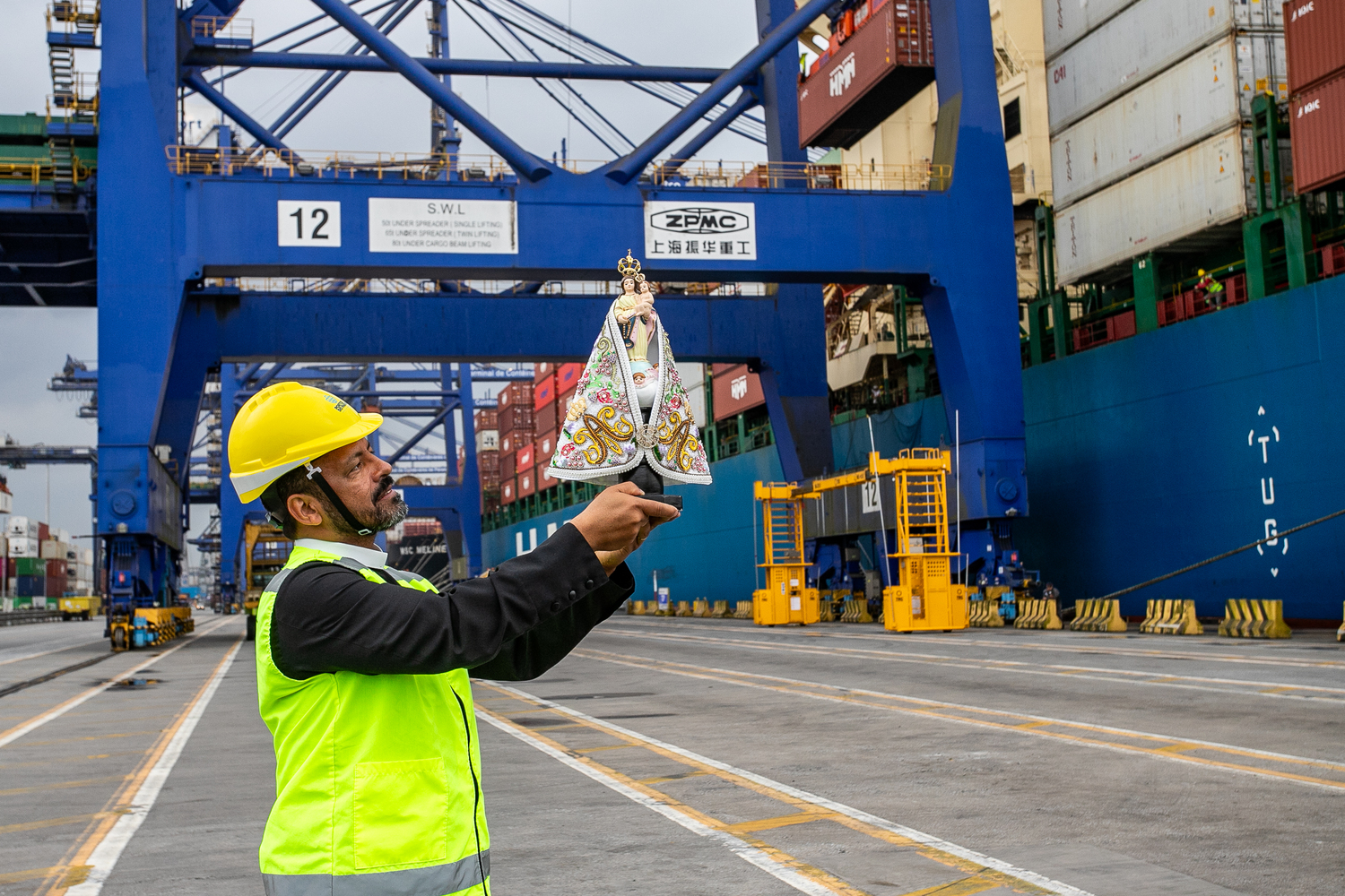 Fé no Porto: Imagem de Nossa Senhora do Rocio Recebe Homenagens Emocionantes!