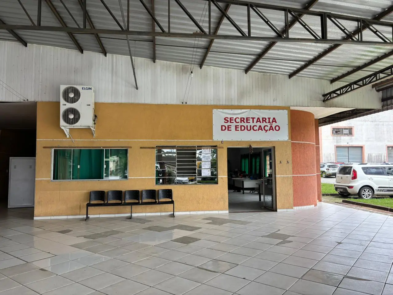 As rematrículas devem ser realizadas diretamente na Secretaria Municipal de Educação, até dia 18 de dezembro