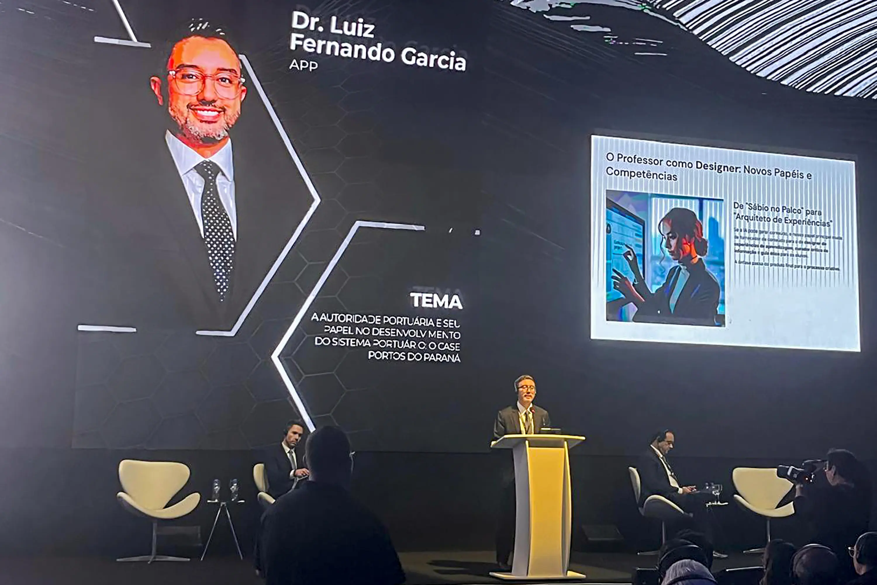 O diretor jurídico da Portos do Paraná, Marcus Freitas, presidiu a mesa, que também abordou o marco regulatório vigente (Lei nº 12.815/2013) e o PL 733/2025 (Foto: Divulgação/Portos do Paraná)