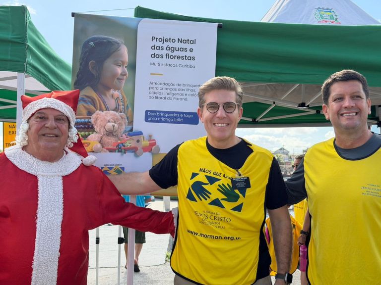 Mais de dois mil brinquedos entregues em comunidades marítimas e ilhas (Foto: Projetos Mãos que Ajudam)