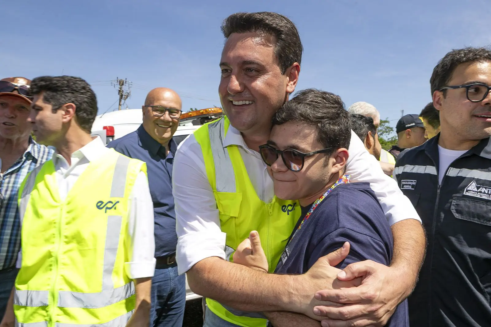 Ratinho Junior também aparece na frente de Tarcísio de Freitas (Republicanos), que tem 60% de aprovação entre os eleitores de São Paulo, e Eduardo Leite (PSD), com 62% (Foto: AEN/PR)