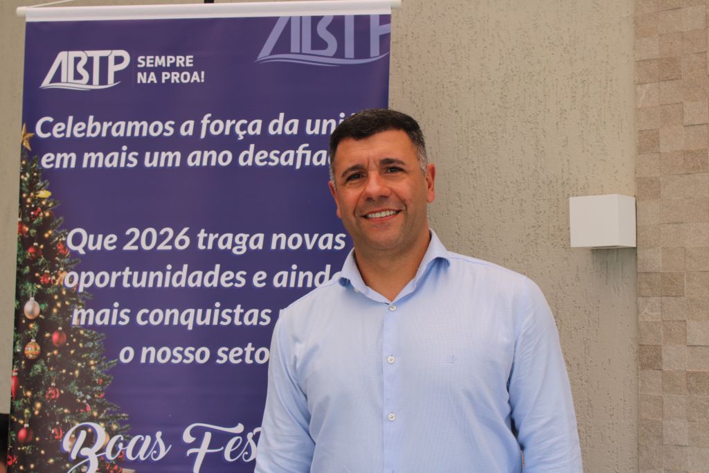 Setor portuário celebra avanços e projeta novo ciclo de crescimento durante encontro da ABTP em Paranaguá 2 FOTO 02 2025 12 09T162234.845 1