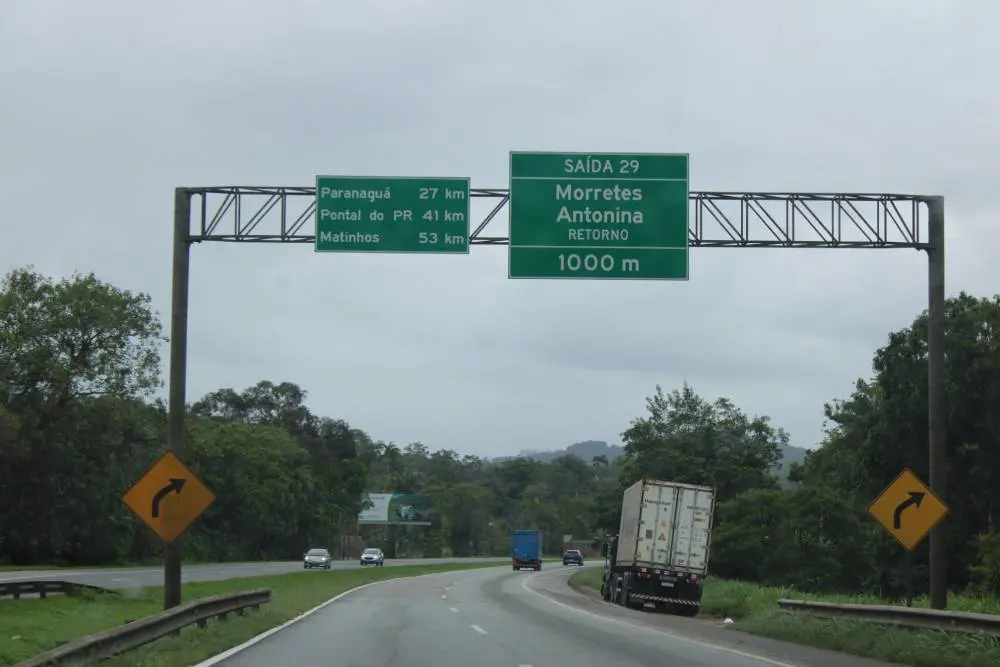 Com expectativa de alto fluxo na temporada, operações Verão e Rodovida reforçam segurança nas rodovias do litoral do Paraná 1 Foto 1 BR 277 1