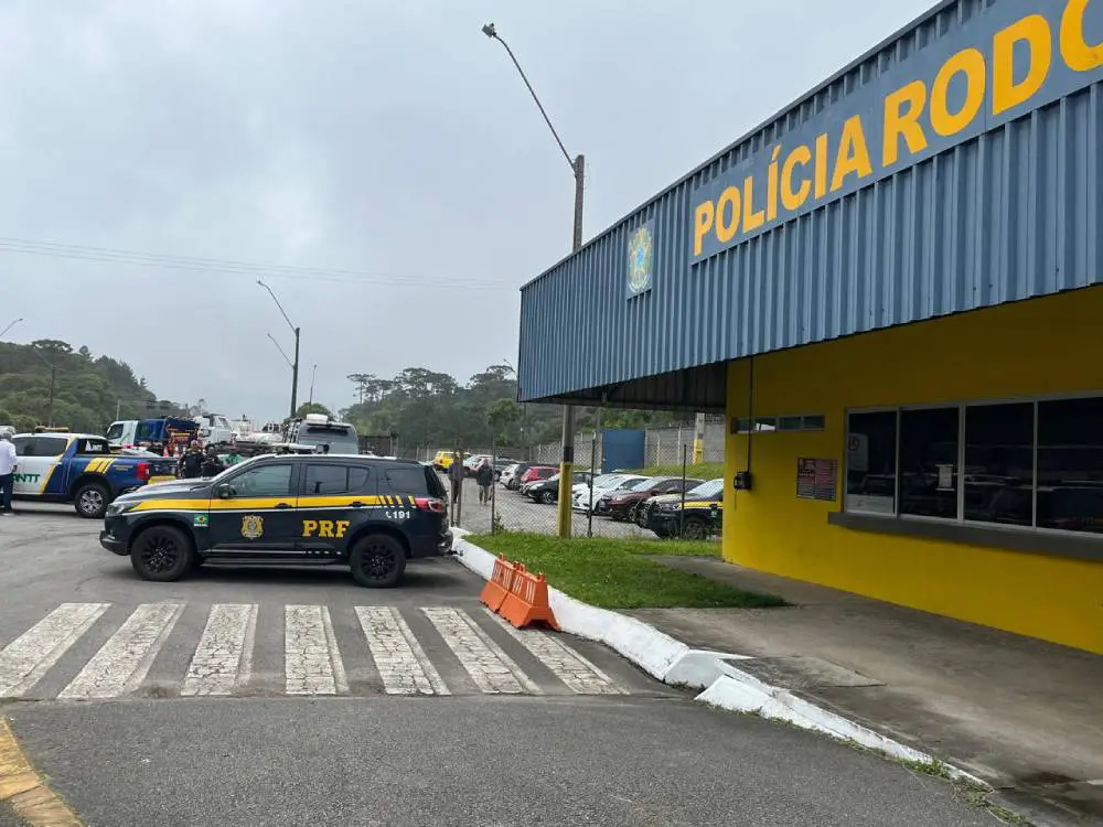 Com expectativa de alto fluxo na temporada, operações Verão e Rodovida reforçam segurança nas rodovias do litoral do Paraná 4 Foto 4 Rodovida