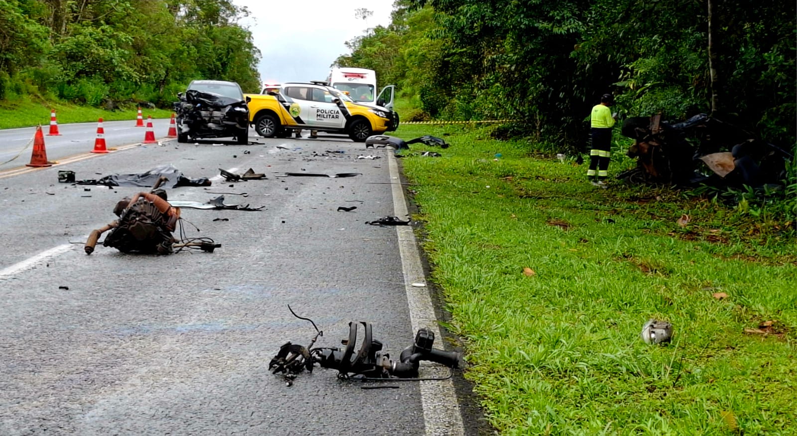 Polícia Científica identifica corpos de acidente na PR-508 1 O acidente aconteceu nas proximidades do km13, da PR-508, na Colônia Pereira