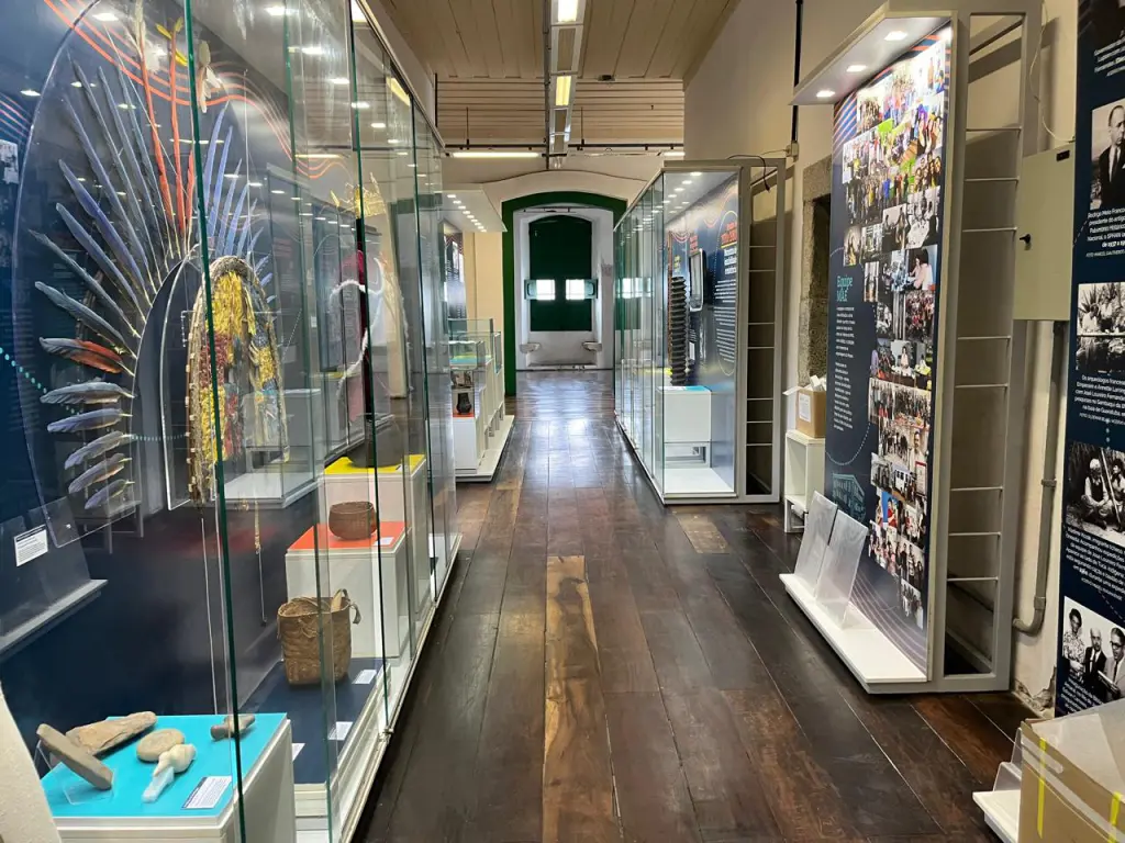 Exposição comemorativa contará a história dos 60 anos de atuação do MAE em Paranaguá 4 WhatsApp Image 2025 12 01 at 17.18.15 5