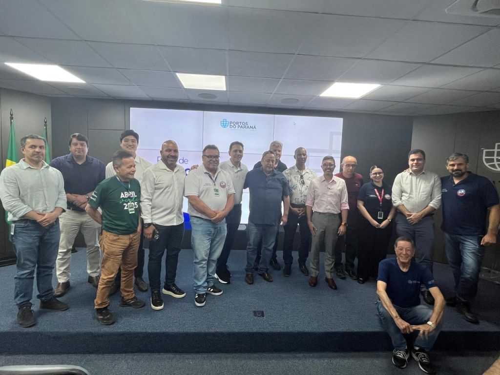 Governo do Estado e Portos do Paraná assinam e concluem novo Plano de Cargos e Salários da empresa pública 9 WhatsApp Image 2025 12 19 at 17.57.00 1
