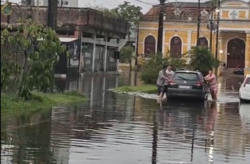 Litoral registra chuvas intensas no fim de semana; Paranaguá foi a cidade mais atingida, com cerca de 160 milímetros
