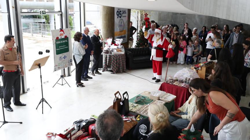 Feira foi aberta no início da tarde desta segunda-feira (1º) (Créditos: Orlando Kissner/Alep)