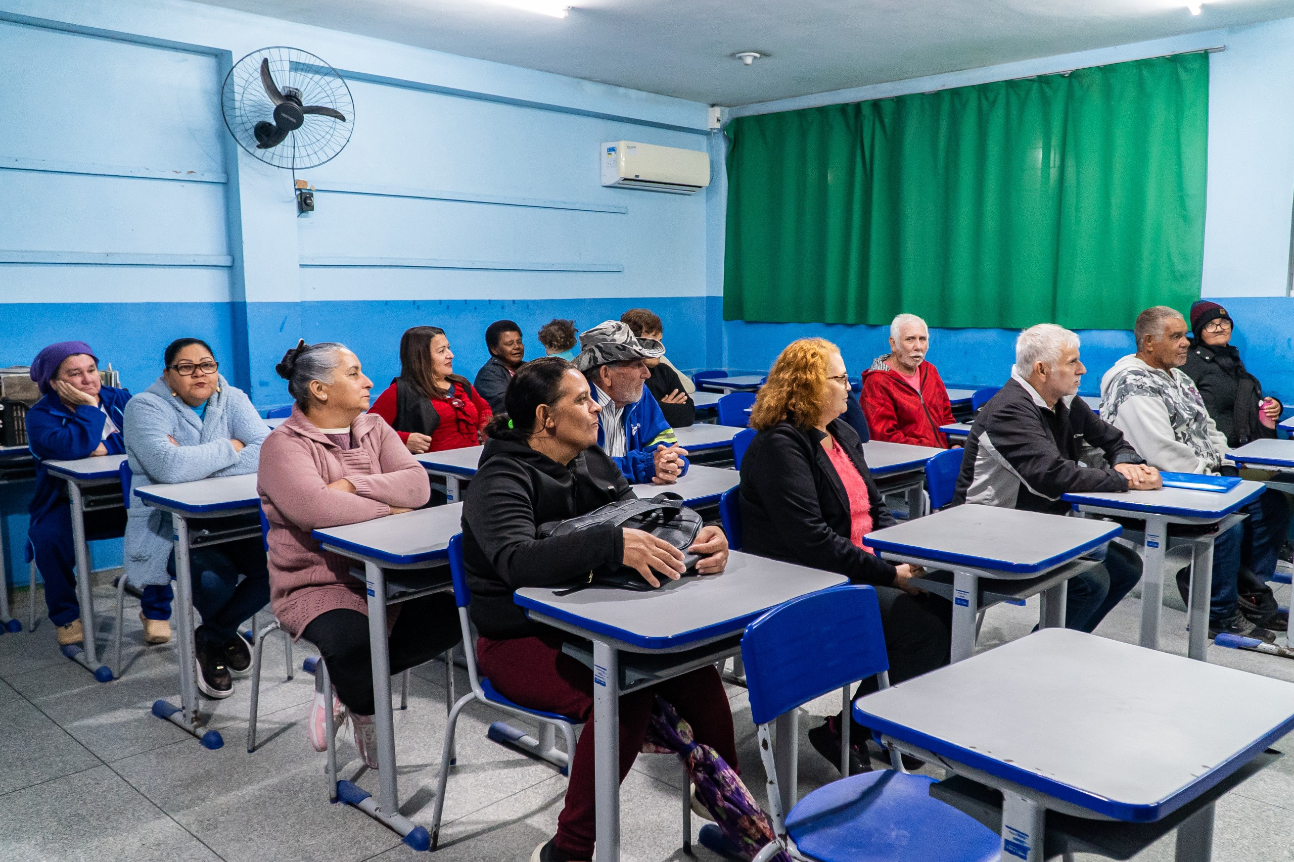 Matrículas para a Educação de Jovens e Adultos (EJA) estão abertas em Paranaguá 1 EJA é oferecida em diversas regiões de Paranaguá (Foto: Silvia Costa/Prefeitura de Paranaguá)