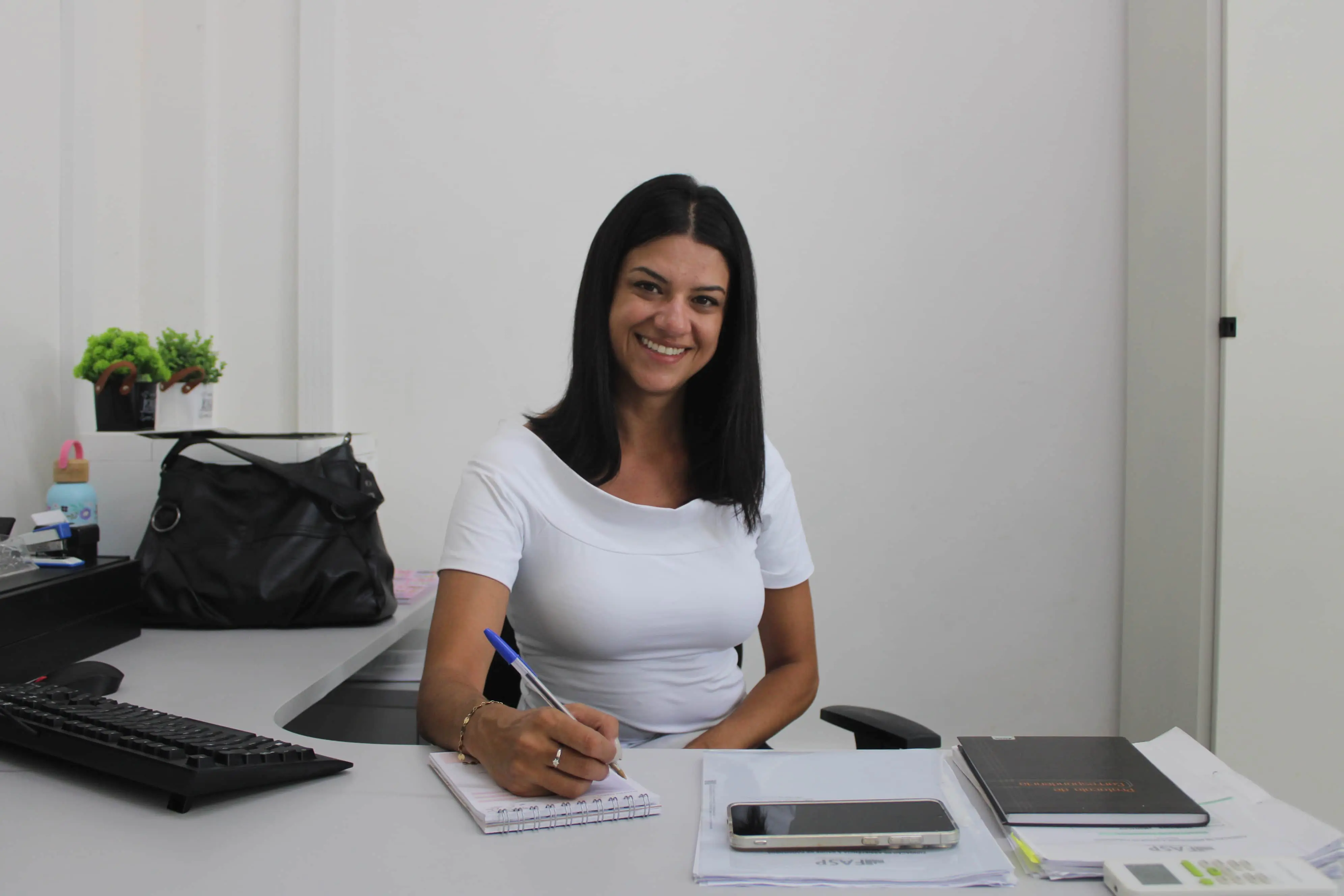 Rafaela Soccio: “É um momento de trazer para a sociedade essa reflexão sobre como cuidar da saúde mental, como prevenir o adoecimento emocional. Também é um convite para o autocuidado, quando buscar por apoio para situações em que exige o atendimento profissional também”