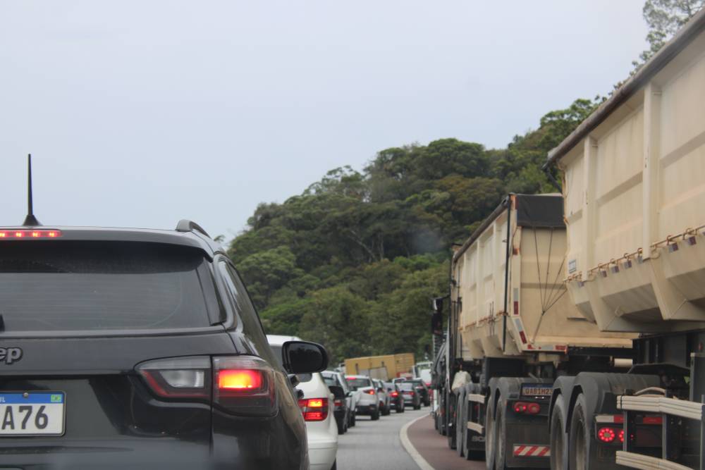 “Operação Ano Novo 2026” da PRF registra 107 acidentes em rodovias federais do Paraná