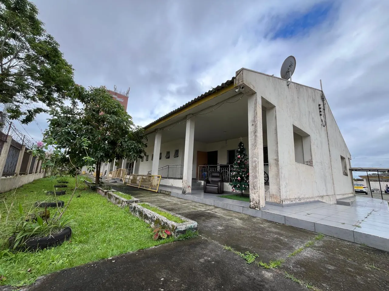 Segundo a instituição, as doações podem ser entregues diretamente na entidade, localizada na Rua dos Expedicionários, nº 782, no bairro Ponta do Caju, em Paranaguá (Foto: Folha do Litoral News)