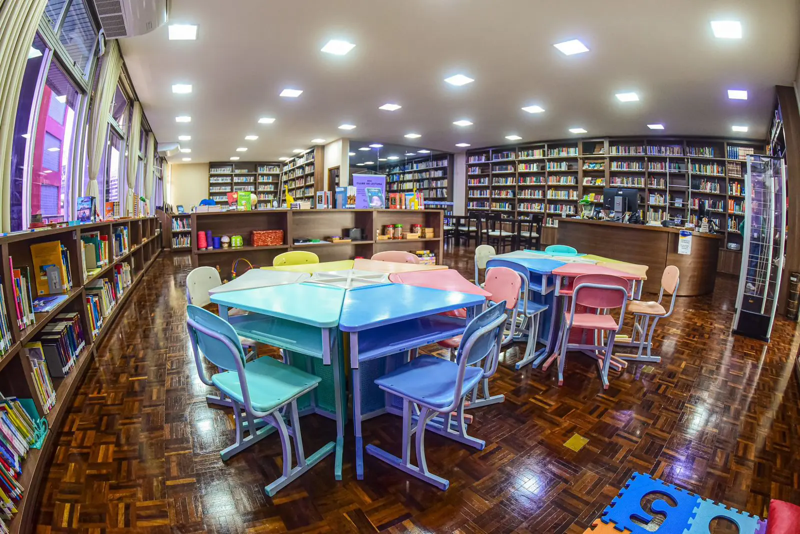 Dia do Leitor destaca ações do Sesc PR de incentivo à leitura em todas as idades 1 WhatsApp Image 2026 01 06 at 14.54.09