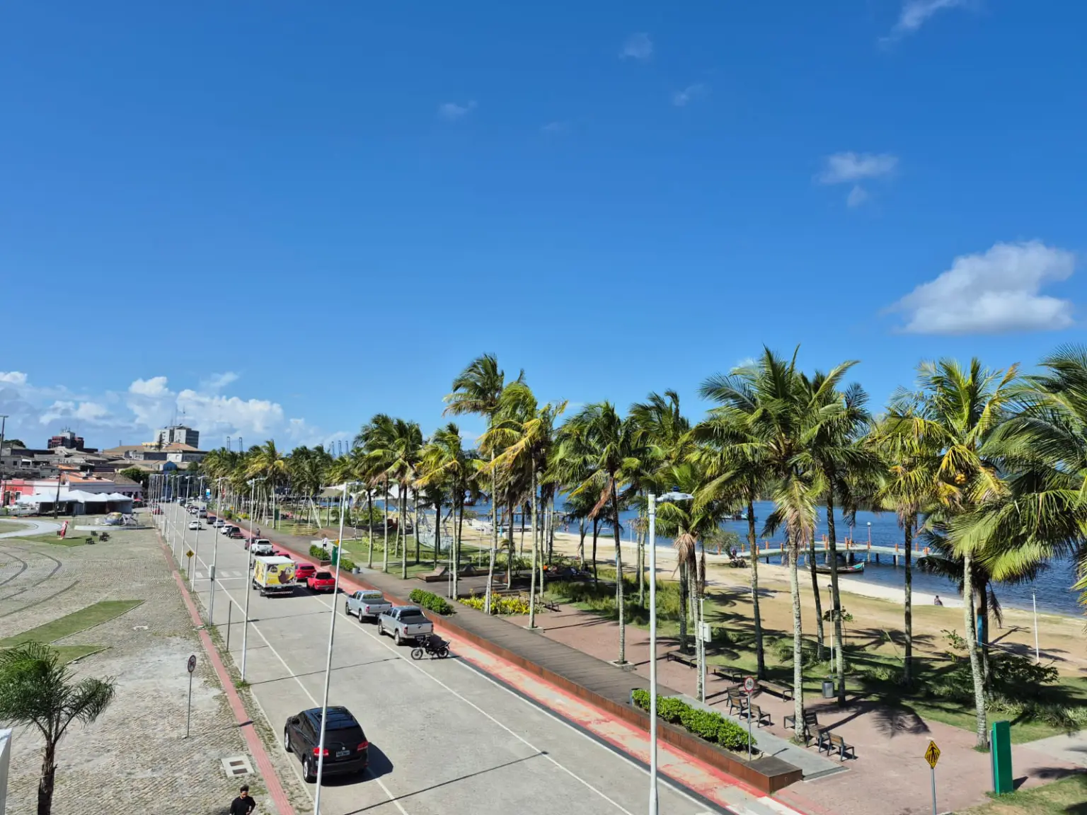 本周末，您可以前往海滩和帕拉那瓜参加文化和体育活动。