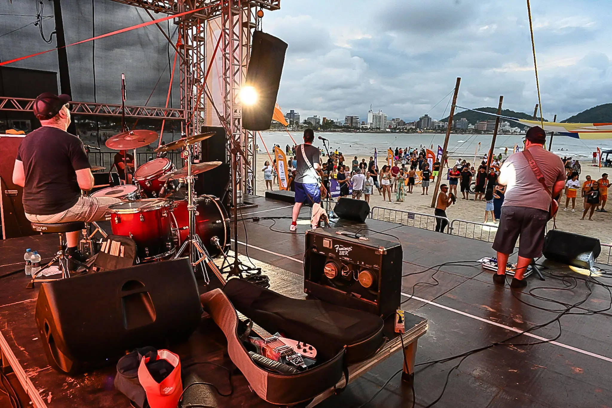 Assim como na semana anterior, a programação da Secretaria de Estado da Cultura (SEEC) inclui shows com diversos artistas, mesclando rock, reggae, sertanejo e outros estilos musicais (Foto: SEEC)