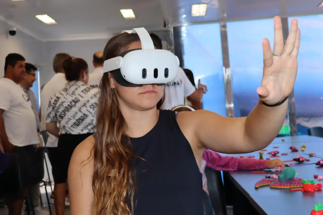 Em Matinhos, Carreta da Inovação inicia atividades no Verão Maior Paraná 1 O lançamento pelo Governo do Estado foi nesta quarta-feira, 07, por meio da Secretária da Inovação e Inteligência Artificial (SEIA) (Foto: Gabriel Pires/SEIA)