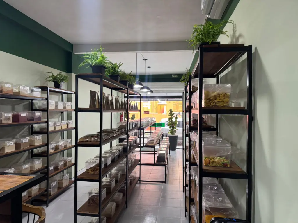 Empório dos Grãos é reinaugurado no Centro Histórico de Paranaguá com foco em saúde e bem-estar 7 573acadb f995 491d b653 75c5d44259ac