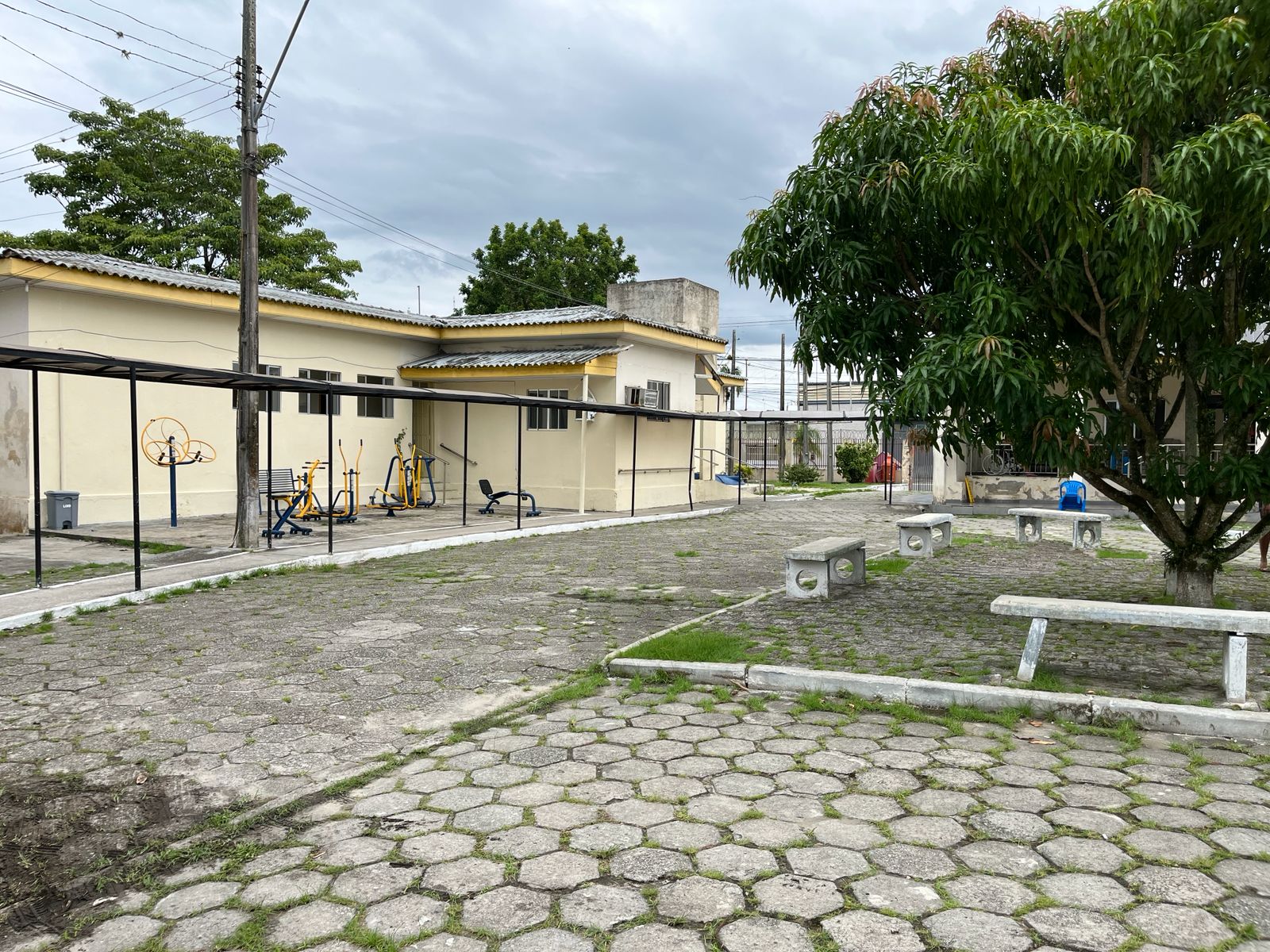 Estão sendo vendidos 400 tickets de feijoada, no valor de R$ 40 cada (individual), que incluem feijoada, arroz, farofa, couve refogada e laranja, servidos de forma generosa (Foto: Folha do Litoral News)