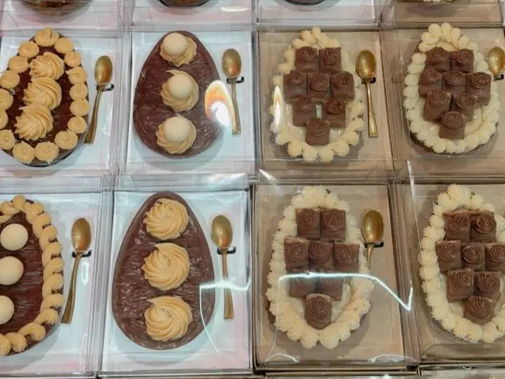 Confeiteira prevê aumento na procura pelos ovos de chocolate artesanais nesta Páscoa em Paranaguá 5 WhatsApp Image 2026 02 26 at 15.33.26 3