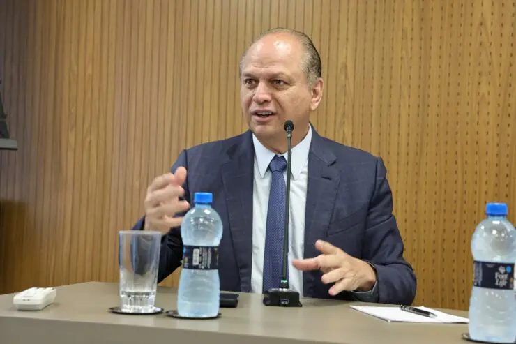 assembleia 14 740x493 1