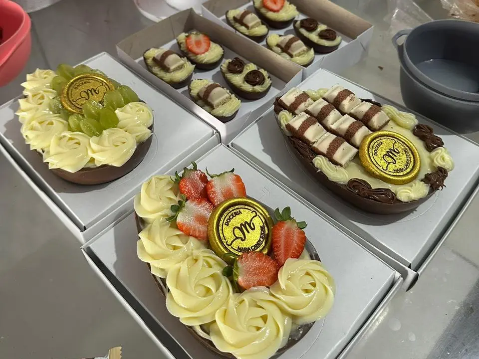 Confeiteira prevê aumento na procura pelos ovos de chocolate artesanais nesta Páscoa em Paranaguá 3 foto 2 4