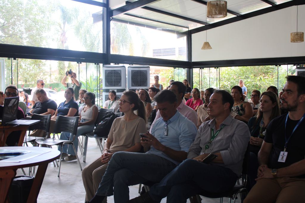 Programa “Turismo na Escola” é lançado em Paranaguá 10 IMG 4973