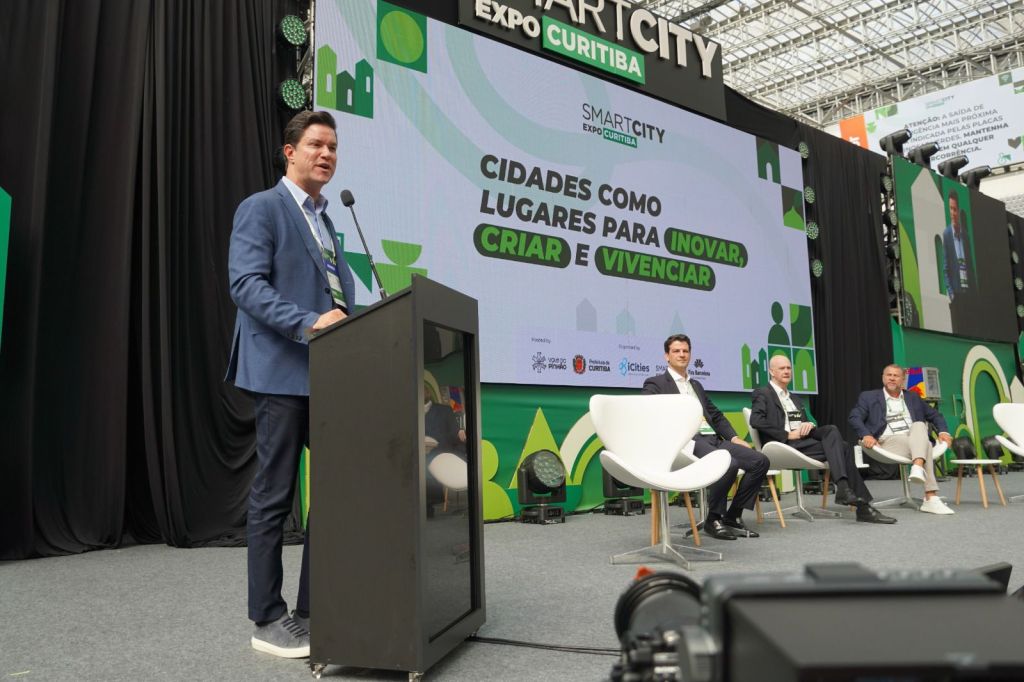 “É a cidade que tem a possibilidade de trocar soluções em saneamento, captação de água, mobilidade e outros eixos que são os grandes desafios para as metrópoles do Brasil e do mundo”, afirmou Guto Silva (Foto: Alex Adam-Secid/Pr)