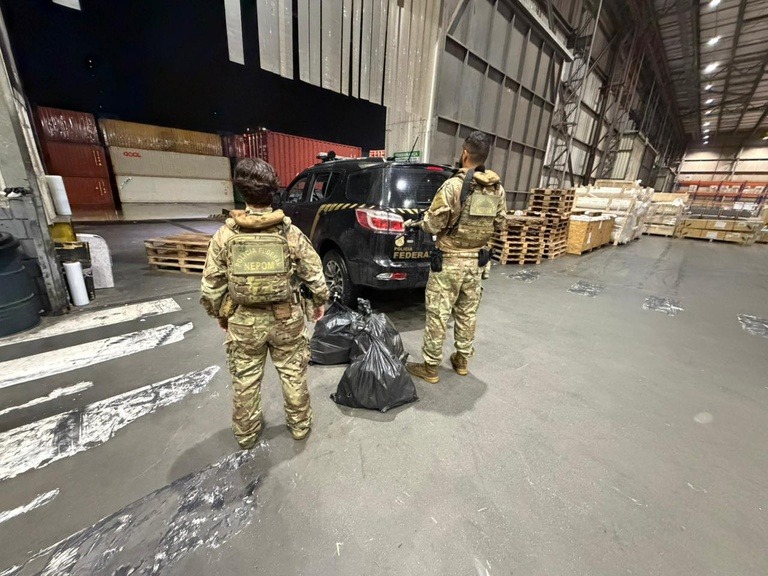 Polícia Federal apreende 47,5 quilos de cocaína em terminal no Porto de Paranaguá