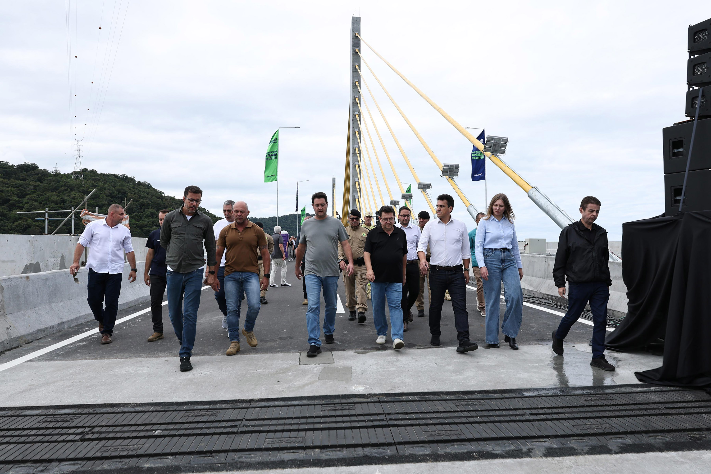 Governo do Paraná irá liberar tráfego de veículos na Ponte de Guaratuba no sábado 1 A abertura simbólica deverá contar com a presença do governador Carlos Massa Ratinho Junior (Foto: Jonathan Campos/AEN)