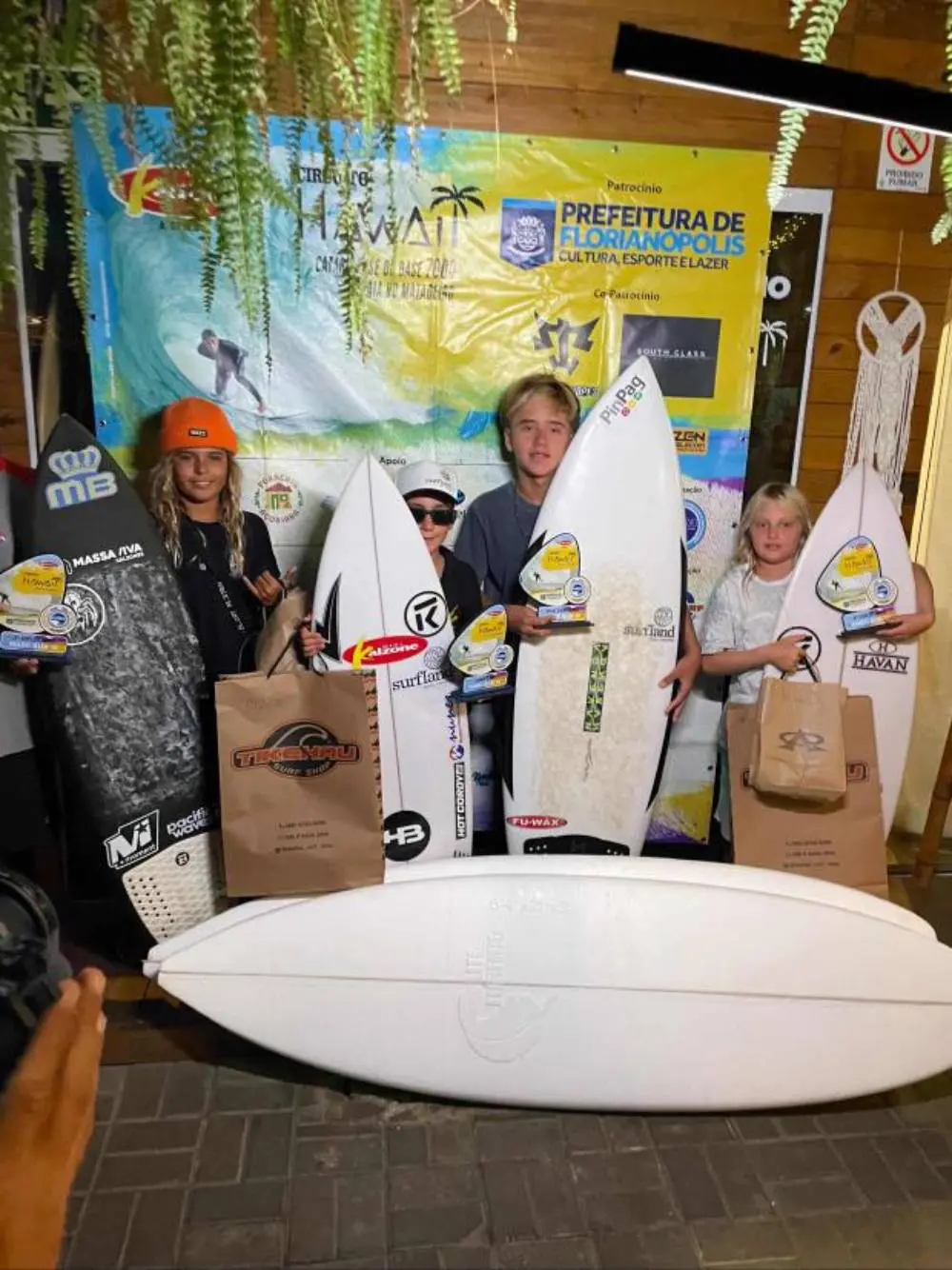 Rafa Acom participa da terceira etapa do Catarinense no circuito Hawaii Floripa