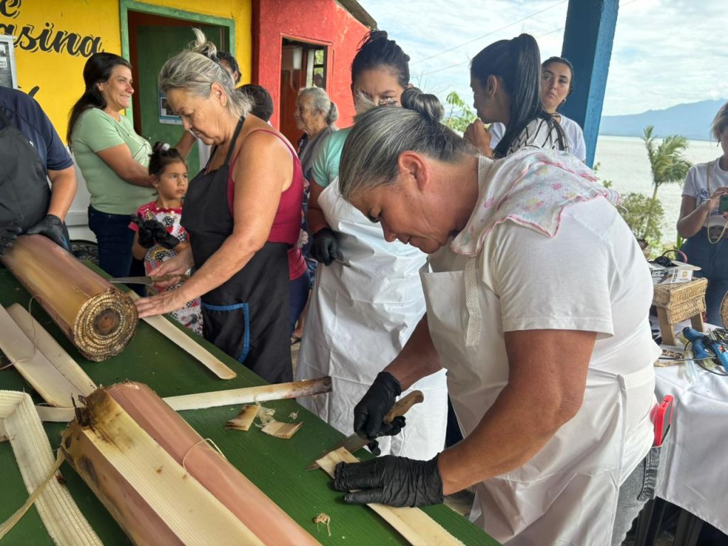 Projeto “Elas por Elas” fortalece autonomia feminina em comunidades marítimas e ilhas de Paranaguá 10 4c030e25 58b2 4a27 9458 46a91a97a073