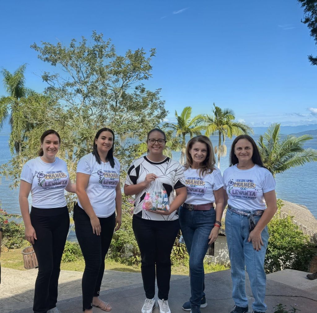 Projeto “Elas por Elas” fortalece autonomia feminina em comunidades marítimas e ilhas de Paranaguá 7 7f671b05 9cf1 42f8 9c56 e9c244bfde51