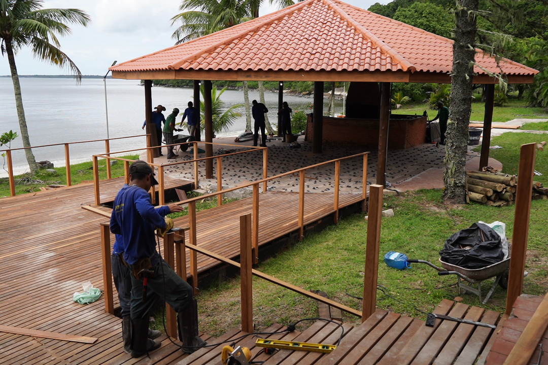 Escola do Mar começa qualificações voltadas ao turismo no Litoral do Paraná 1 FOTO 01 2026 04 17T181545.454