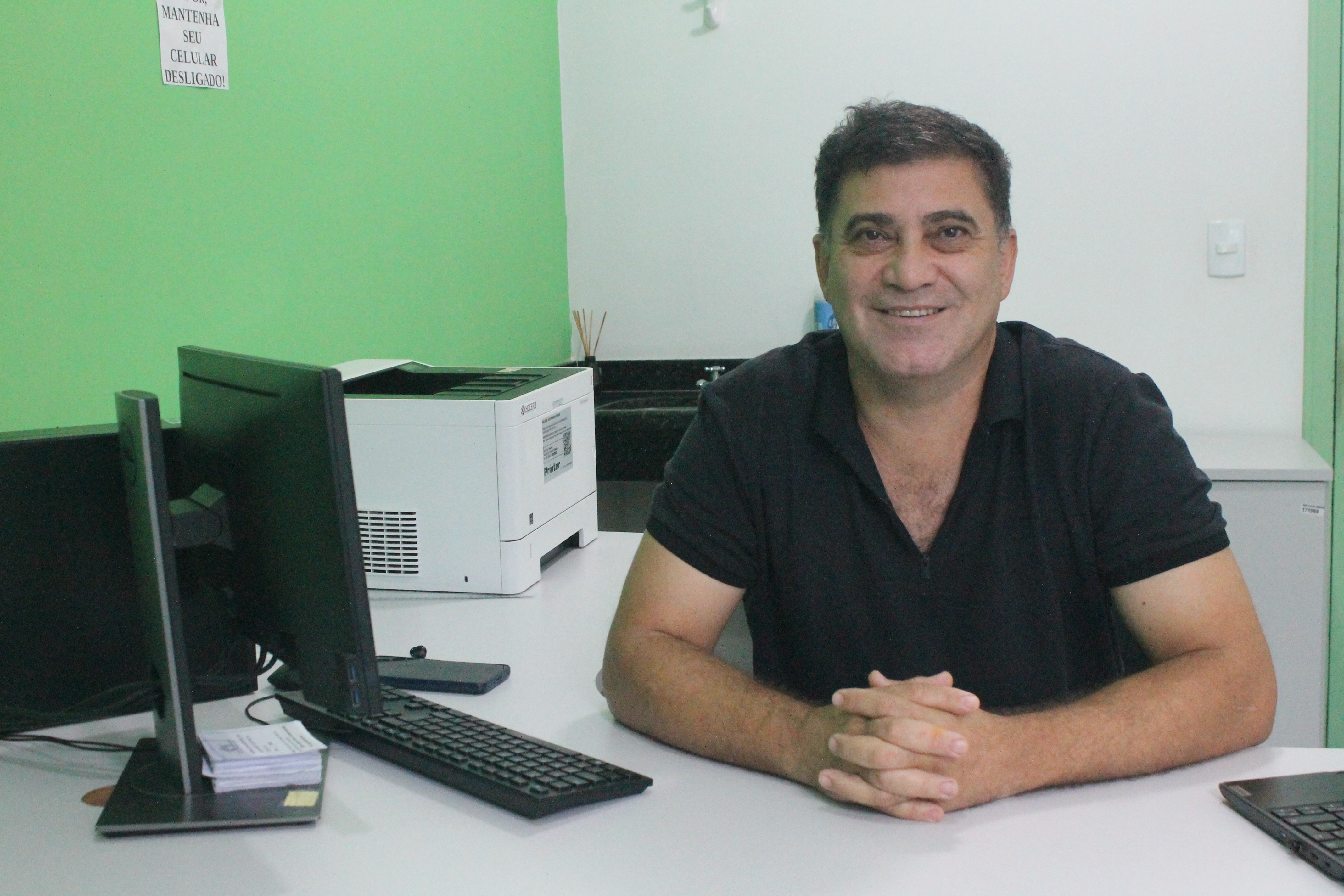 Mudanças no consumo de informação trazem novos desafios para concentração e aprendizado 1 “Com o advento das Inteligências Artificiais (IAs), perdemos muito essa capacidade de refletir e sem a devida reflexão, o conhecimento não se assenta, não se cristaliza, não toma corpo”, diz Wilson Silva