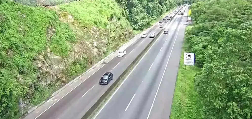 Cerca de 115 mil veículos irão circular pelas estradas do litoral no feriado de Tiradentes 1 Foto 1 5