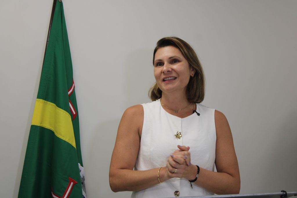 Vice-prefeita Fabiana Parro ressalta que a iniciativa busca facilitar o acesso da população aos serviços
