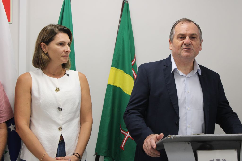 “O atendimento será realizado por servidoras municipais capacitadas pela Receita Federal”, reforça o secretário municipal de Administração, Calney Martins Gerhardt Pereira
