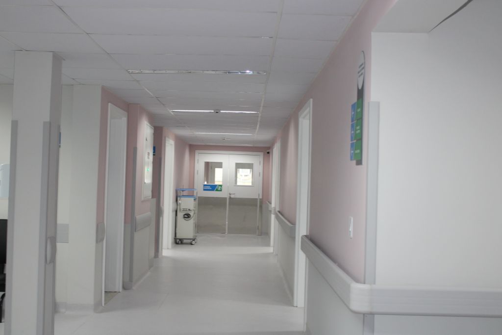 Com investimento de R$ 11,2 milhões, Governo do Paraná inaugura nova maternidade em Paranaguá 7 IMG 5510