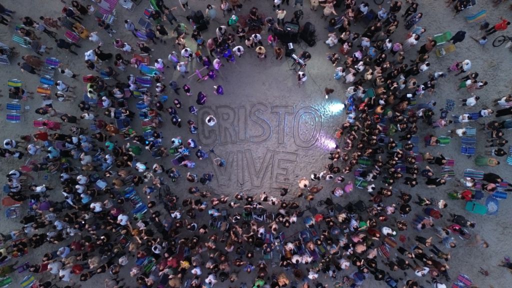 Amanhecer de Páscoa reúne igrejas e marca celebração inédita no litoral do Paraná 3 a7abb366 8237 42bc 8ffc f462c5c0564e