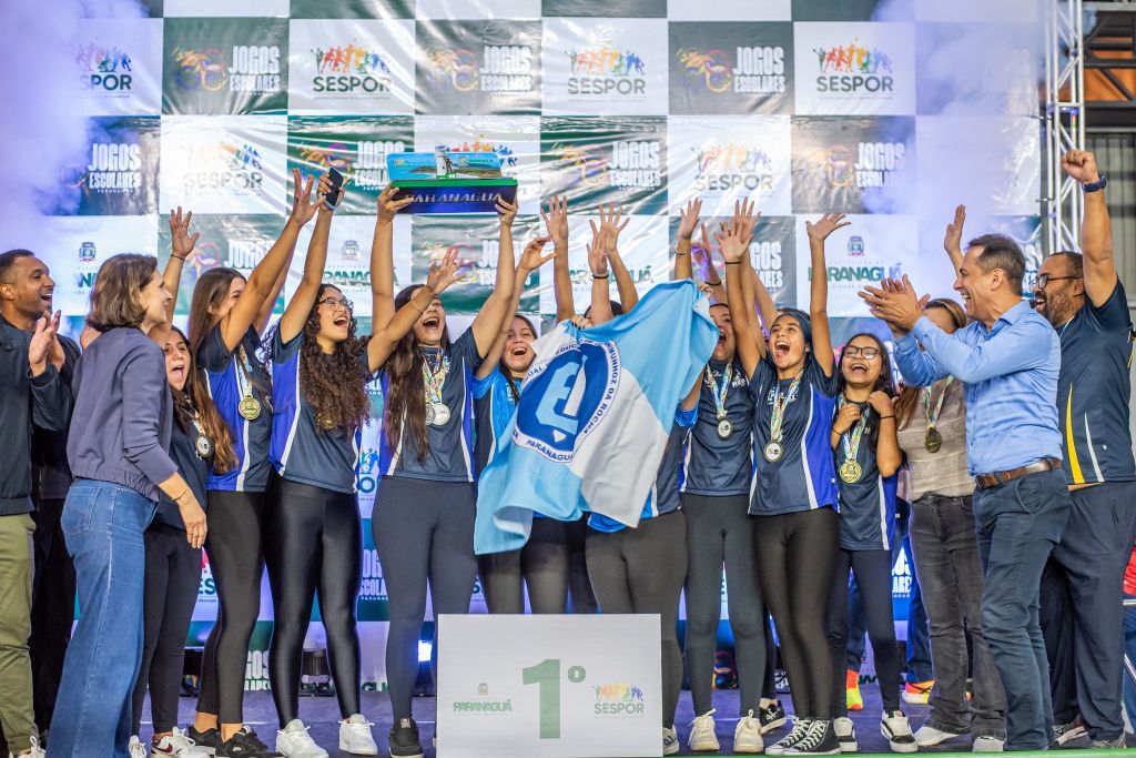 Jogos Escolares Municipais de Paranaguá 2026 são encerrados com premiação na Arena Albertina Salmon 4 699731126 1298910729085373 5299869095768174728 n