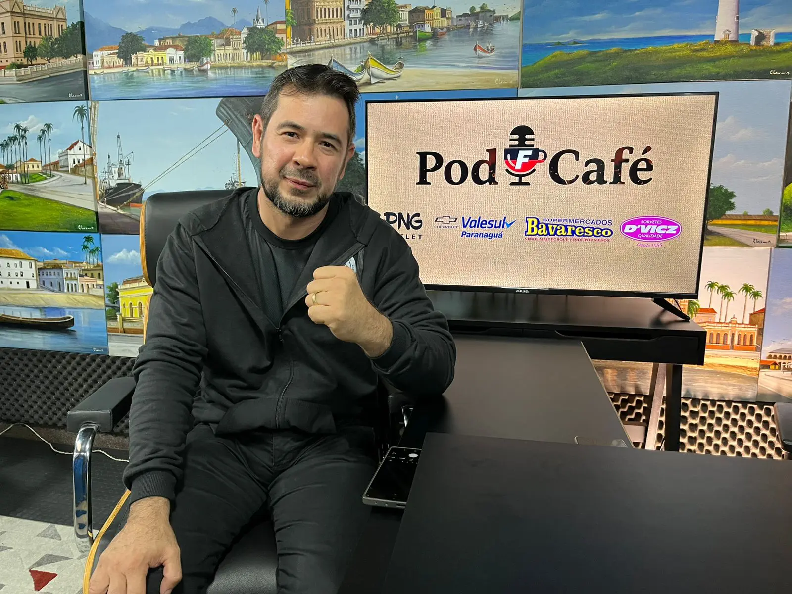 Professor Mário Rogério dos Santos transforma vidas por meio das artes marciais e fortalece talentos em Paranaguá 1 FOTO 01 2026 05 22T181655.031
