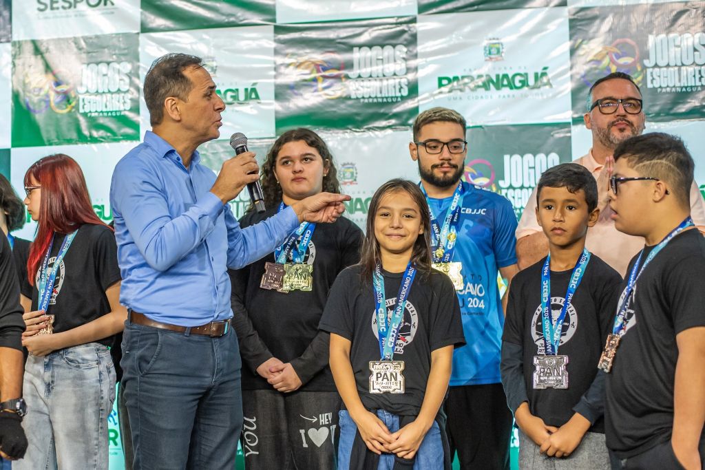 Jogos Escolares Municipais de Paranaguá 2026 são encerrados com premiação na Arena Albertina Salmon 2 FOTO 02 2026 05 15T190421.287
