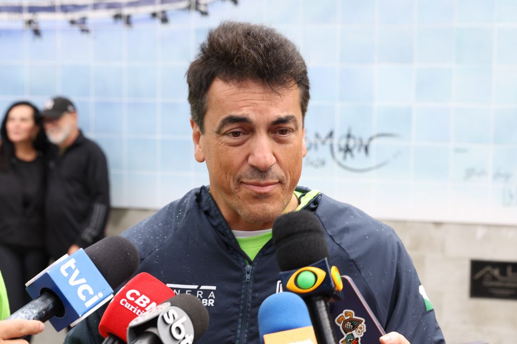 “Depois de muita luta e batalhas judiciais, construímos essa ponte em tempo recorde. A obra de três anos foi entregue em dois”, ressaltou o secretário estadual de Infraestrutura e Logística, Fernando Furiattim (Foto: Geraldo Bubniak/AEN)