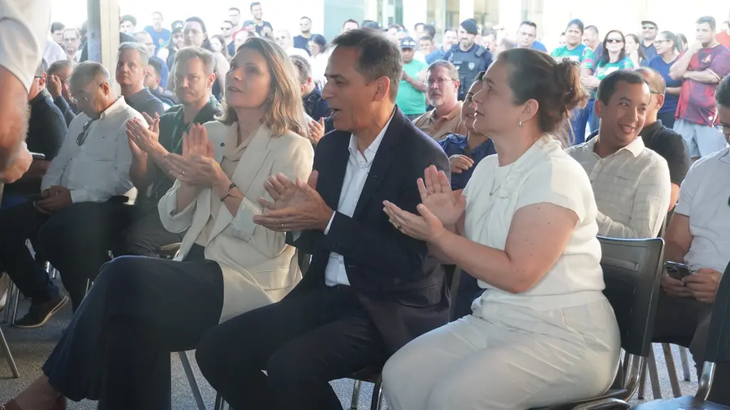 “Quando um policial, um guarda civil municipal, sai para a rua, ele deixa em casa uma família, e cabe a nós poder dar estrutura para atender a nossa população com qualidade”, salienta a vice-prefeita Fabiana Parro (Foto: Folha do Litoral News)