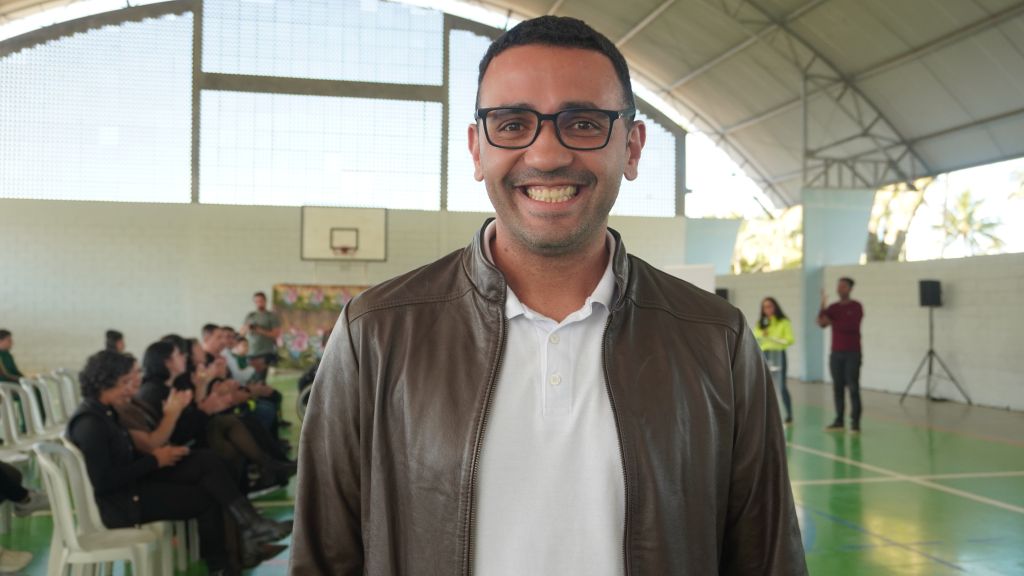 “Essa horta é fundamental para o desenvolvimento desses alunos, principalmente os de Eva Cavani”, salientou o secretário de Educação, Thiago Sonho (Foto: Folha do Litoral News)